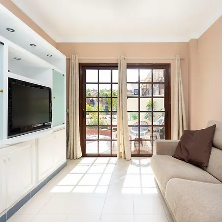 Homelike Balcon Del Mar- Pool &terrace شقة *